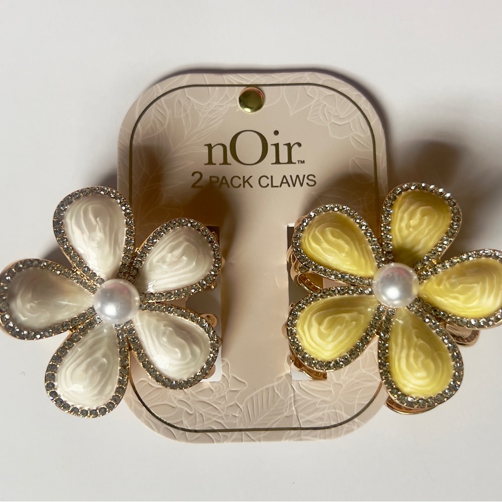 NEW ✨ nOir Floral Pearl Claw Clips - Cream & Yellow